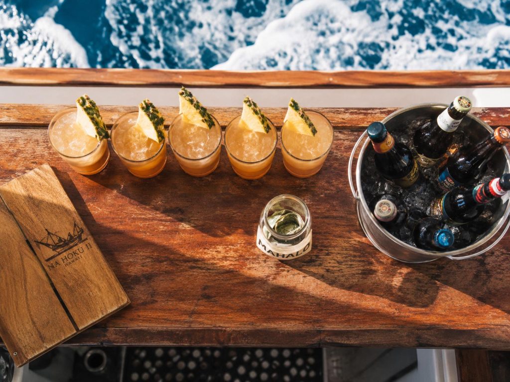 Open Bar, Cash Bar, or BYOB: What’s Included on a Waikiki Booze Cruise?